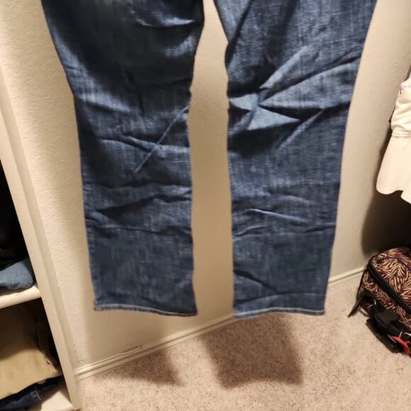 🌴 2 for $40 sale 🌴 Avenue jeans size 18 distressed style - Picture 6 of 9